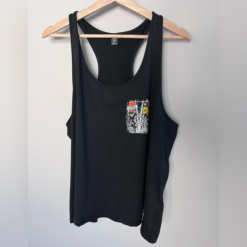 SHEIN Black Racerback Tank Top‎ Floral Skull Pocket Graphic Casual Sleeveless